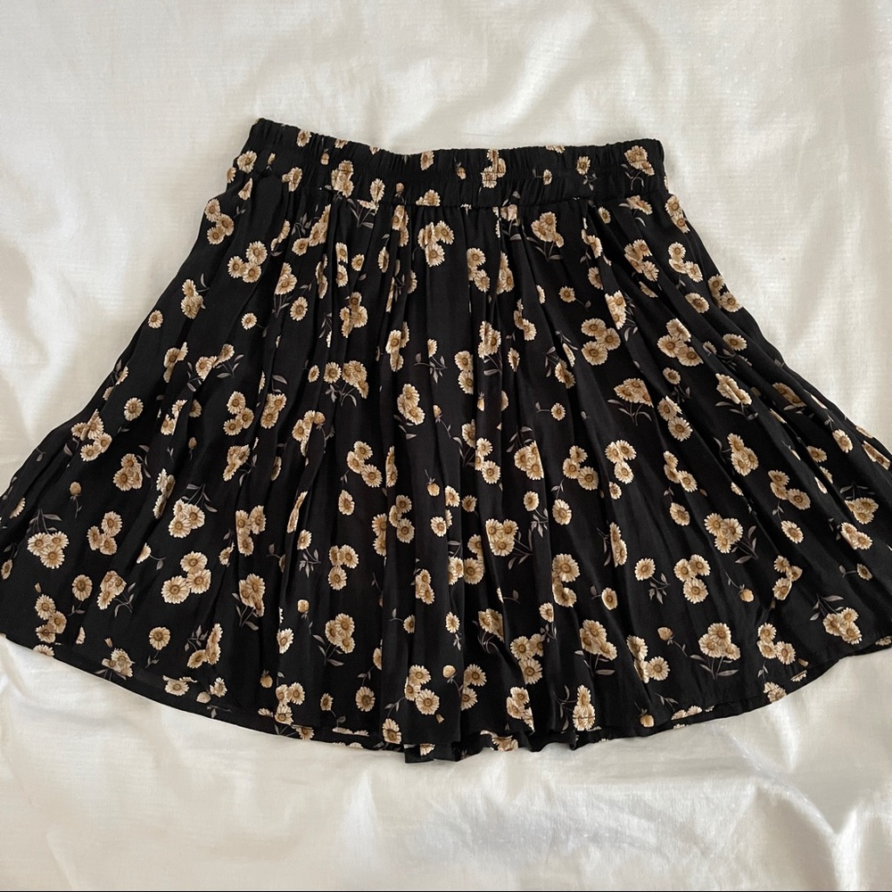 Brandy Melville Flowy Skirt